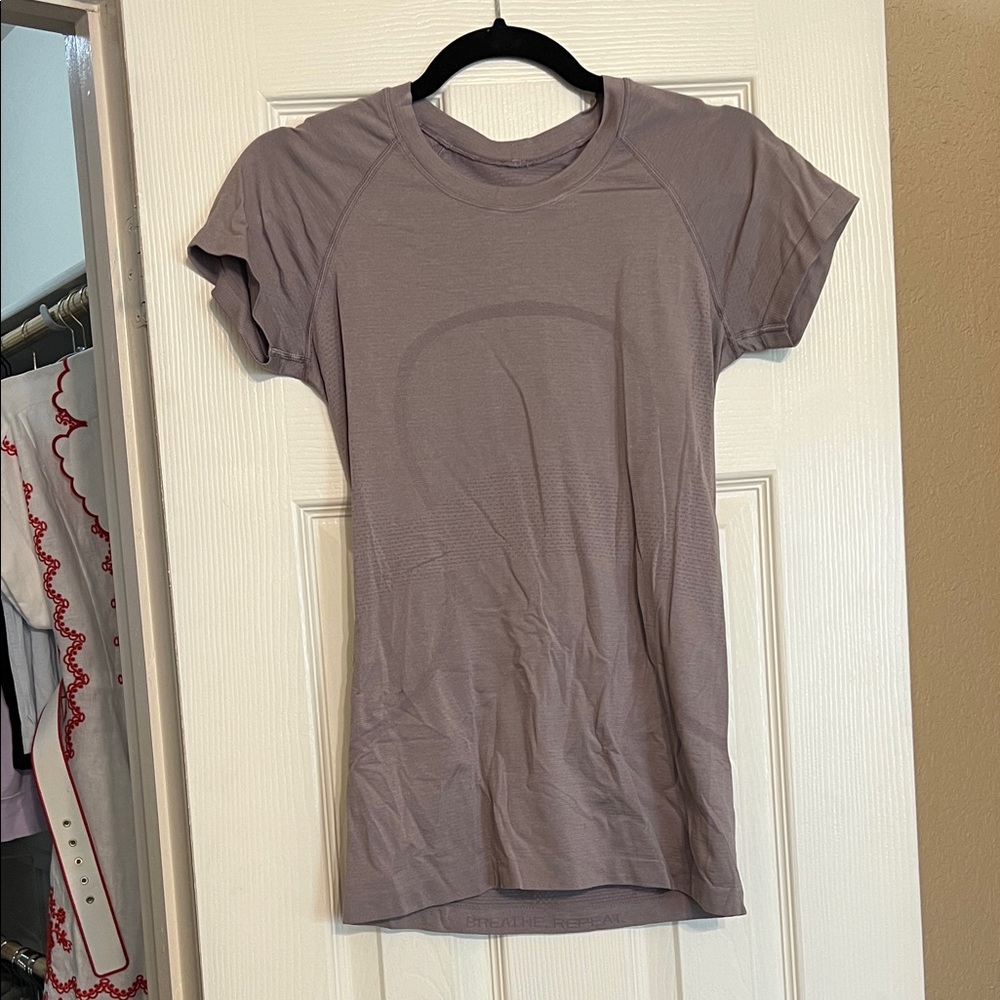Lululemon Swiftly tech short sleeve